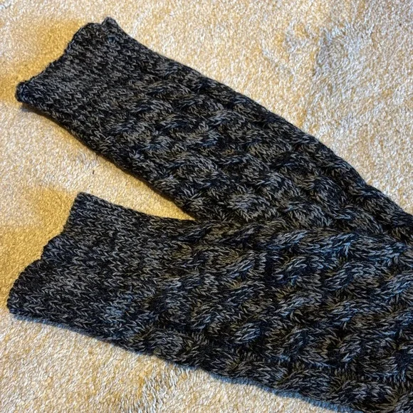 Black Cable Knit Leg Warmers - Picture 2 of 2